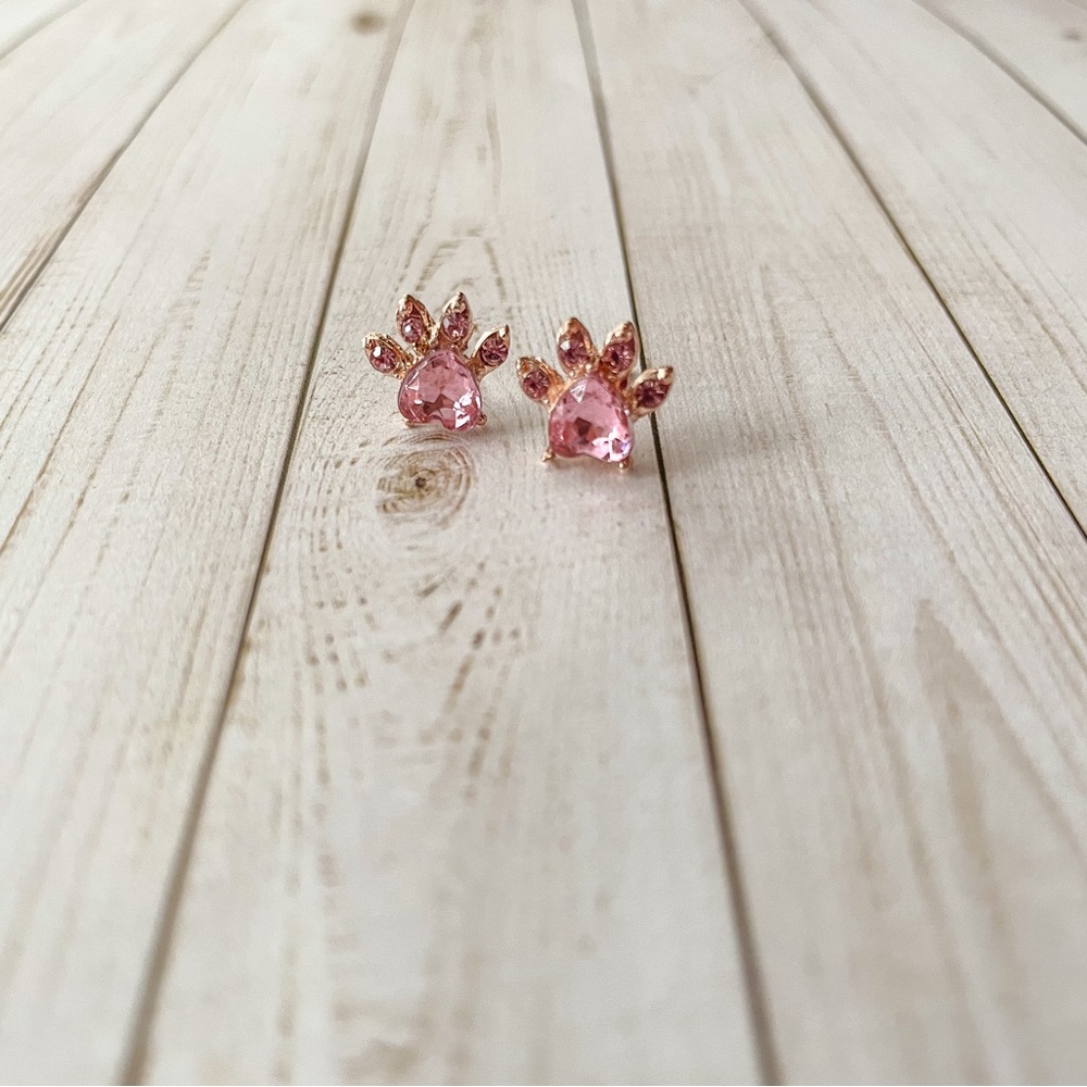 🖤 Dainty Pink Paw Gem Studs